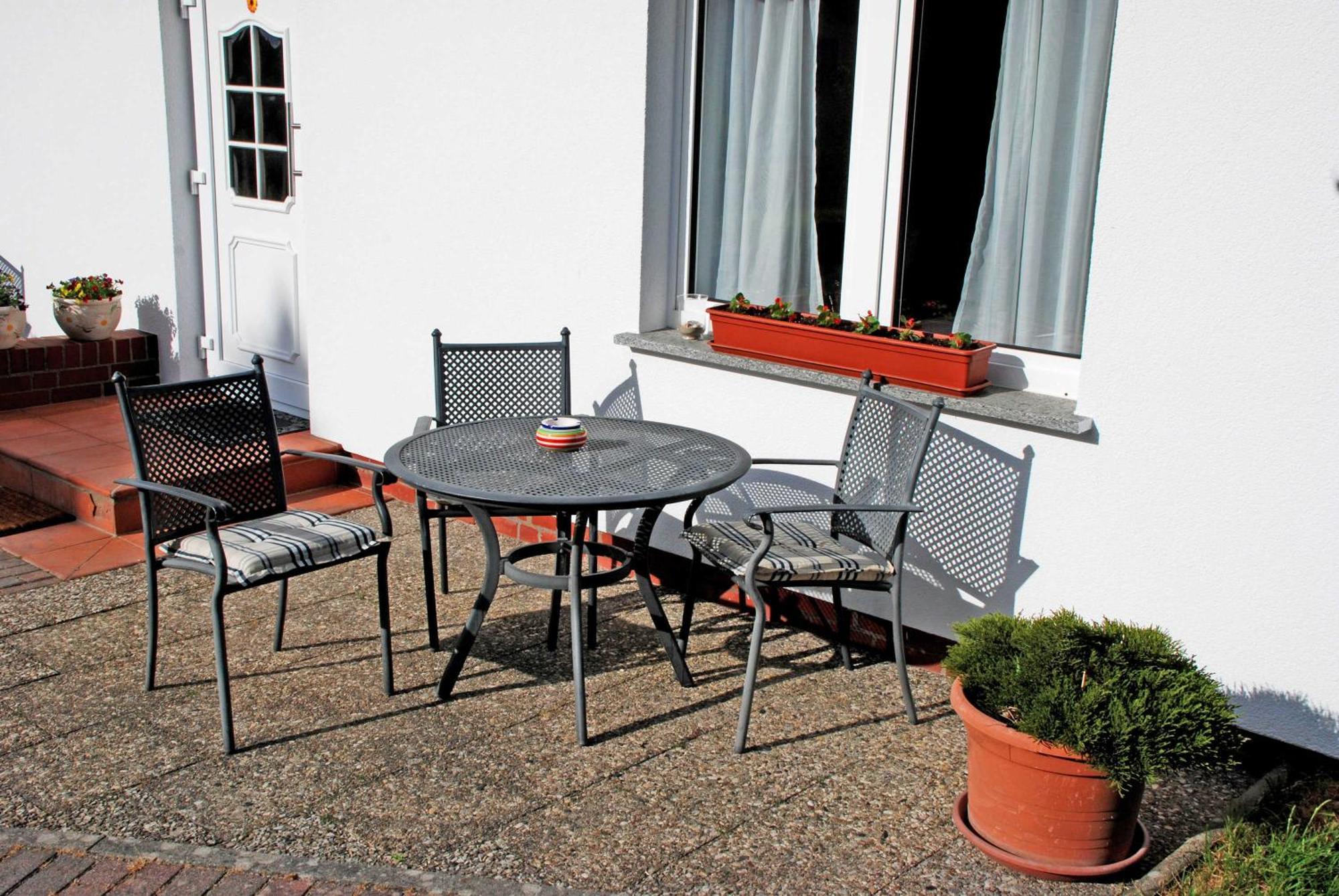 Ferienwohnungen Im Haus Am Deich Middelhagen Esterno foto